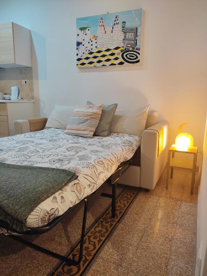 Grazioso Loft Vicino A San Giovanni E Metro C โรม ภายนอก รูปภาพ